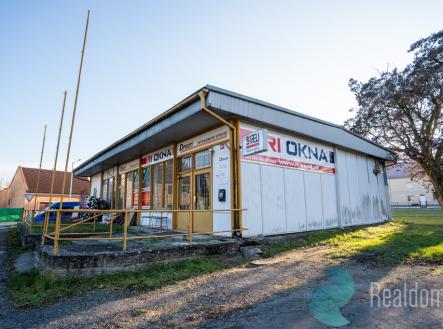 Prodej obchodní prostor, 180 m²