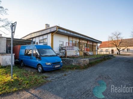 Prodej obchodní prostor, 180 m²