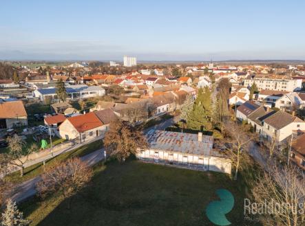 Prodej obchodní prostor, 180 m²