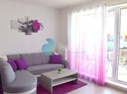 Pronájem bytu, 2+kk, 45 m²