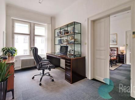 Pronájem kanceláře, 94 m²