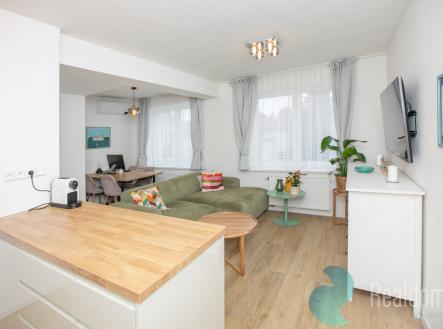 Pronájem bytu, 2+kk, 51 m²