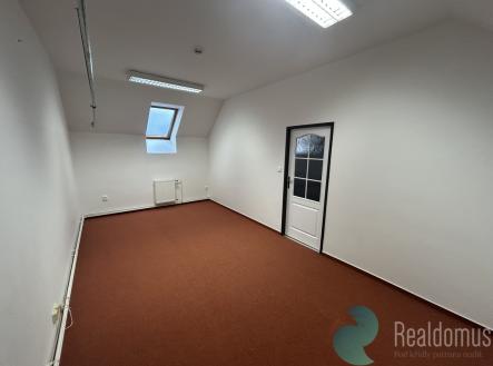 Pronájem kanceláře, 139 m²