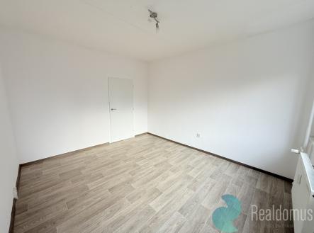Pronájem bytu, 2+kk, 42 m²