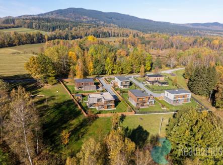 Prodej pozemku pro bydlení, 17 493 m²