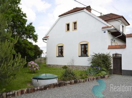 Prodej zemědělského objektu, 9 337 m²