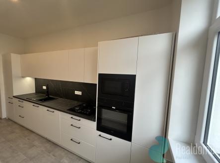 Pronájem bytu, 2+1, 70 m²