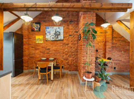 Prodej nájemního domu, 212 m²