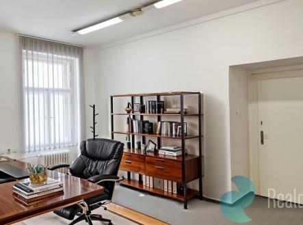 Pronájem kanceláře, 28 m²
