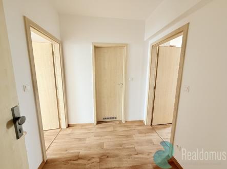 Pronájem bytu, 2+kk, 43 m²