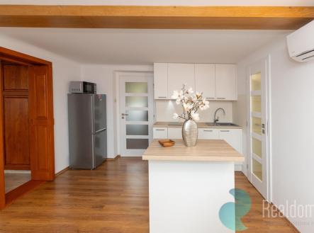 Pronájem bytu, 2+kk, 50 m²