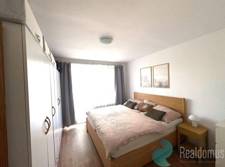 Pronájem bytu, 3+1, 77 m²