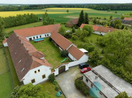 Prodej hotel, 726 m²