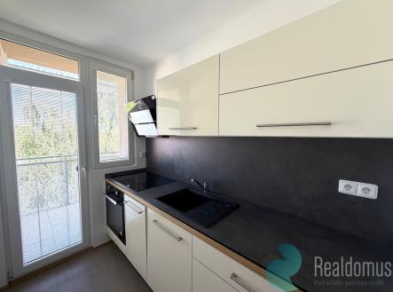 Pronájem bytu, 2+kk, 46 m²