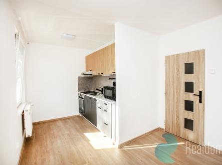 Pronájem bytu, 2+kk, 42 m²