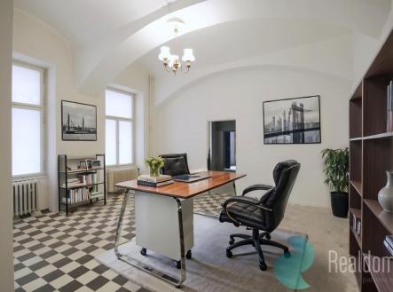 Pronájem kanceláře, 76 m²