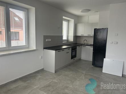 Pronájem bytu, 2+kk, 41 m²