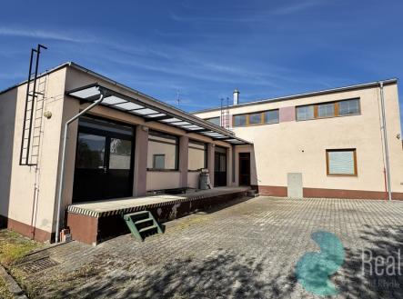 Pronájem výrobní prostory, 314 m²