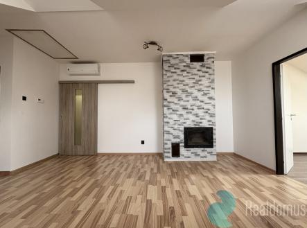 Pronájem bytu, 2+kk, 57 m²