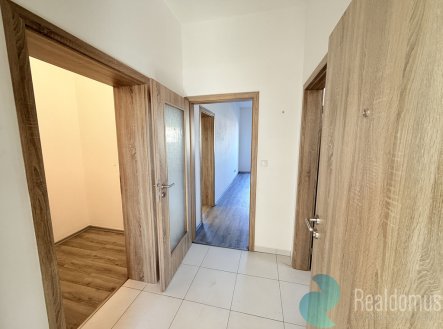 Pronájem kanceláře, 72 m²