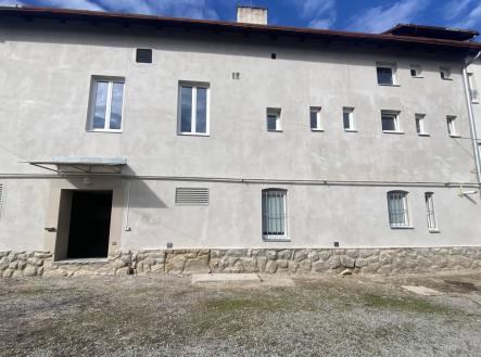 Pronájem komerčního objektu, sklad, 1 012 m²