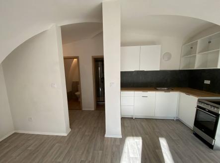 Pronájem bytu, 1+kk, 38 m² obrázek