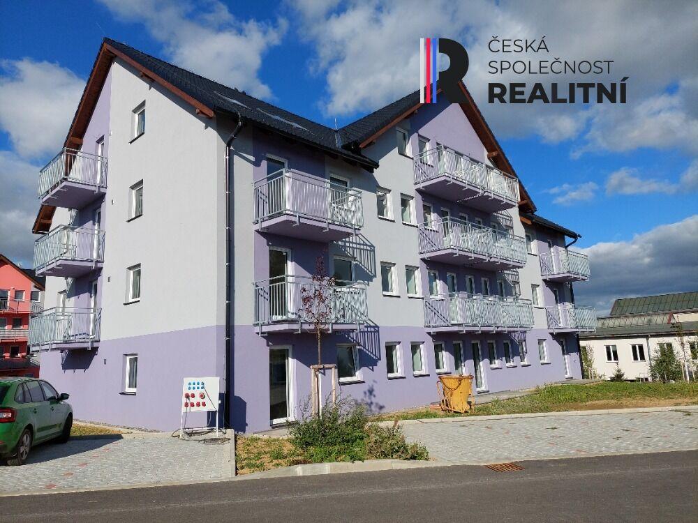 Pronájem bytu 2+kk s balkonem, Polná