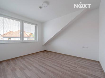 Pronájem bytu, 3+kk, 109 m²