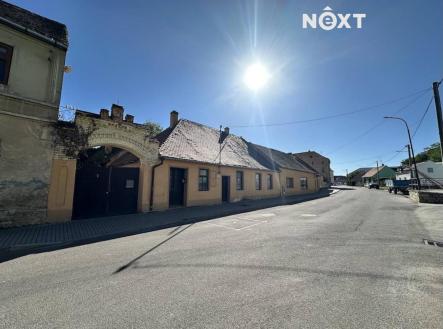 Prodej komerčního objektu, obchodní centrum, 853 m²