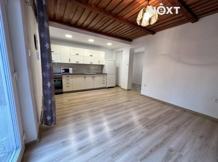 Pronájem bytu, 1+kk, 38 m²