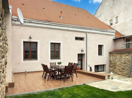 Prodej - dům/vila, 330 m²