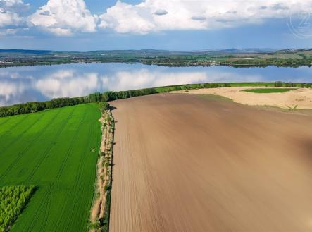 Prodej - pozemek, zemědělská půda, 9 682 m²