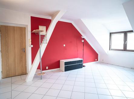 Pronájem bytu, 1+1, 56 m²