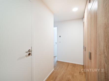 Pronájem bytu, 2+kk, 53 m²