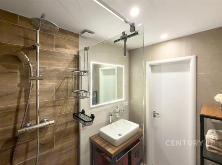 Prodej bytu, 4+1, 84 m²