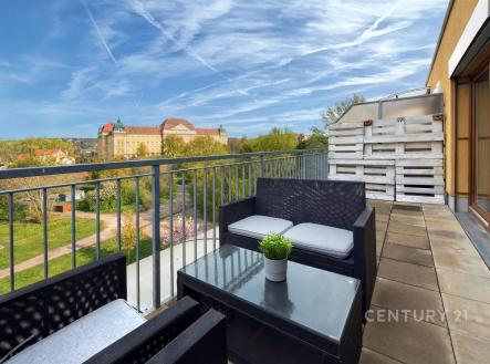 Pronájem bytu, 4+kk, 99 m²