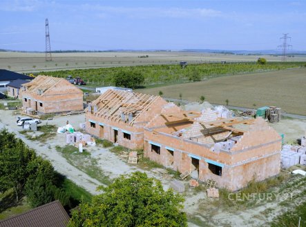Patrová novostavba 4+kk 125 m², pozemek 395 m², Těšetice u Znojma