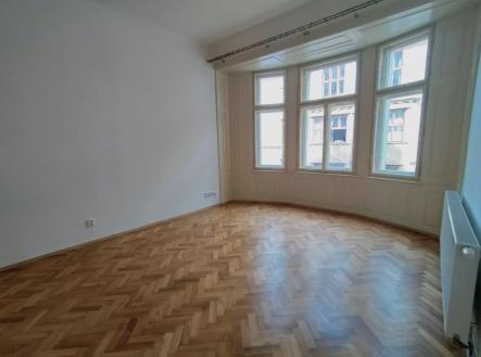 Pronájem bytu, 3+1, 120 m²