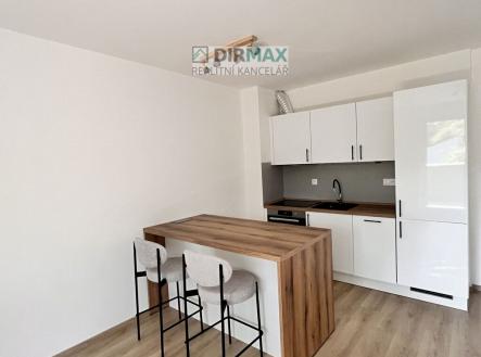 Pronájem bytu, 1+kk, 37 m²