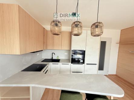 Pronájem bytu, 1+kk, 64 m²