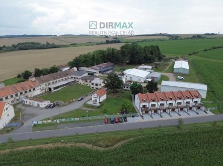 Pronájem skladovací prostor, 100 m² obrázek