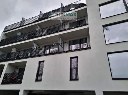 Pronájem bytu, 1+kk, 31 m²