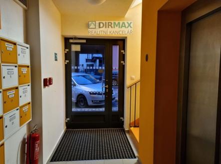 Pronájem bytu, 1+kk, 33 m²