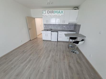Pronájem bytu, 1+kk, 32 m²
