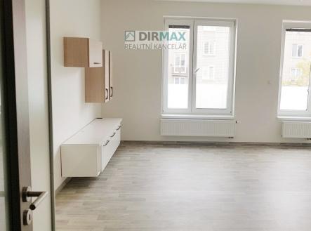 Pronájem bytu, 1+kk, 43 m²