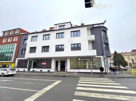 Pronájem - komerční objekt, obchodní centrum, 98 m²