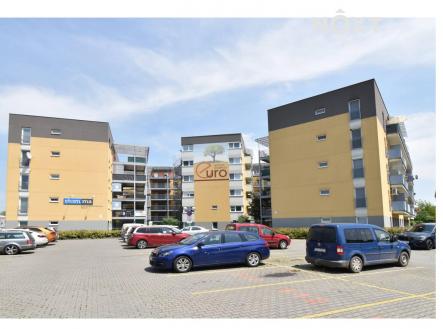 Pronájem bytu, 3+kk, 67 m²