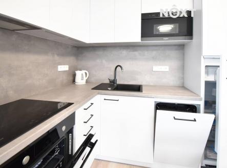 Pronájem bytu, 2+kk, 35 m²