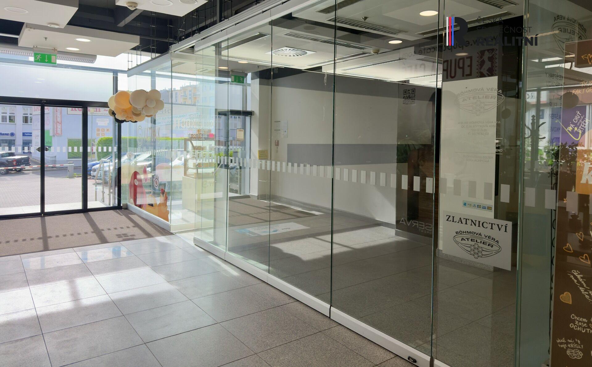 Pronájem obchodního prostoru, 37 m2, Kvítková ul., Zlín - centrum.