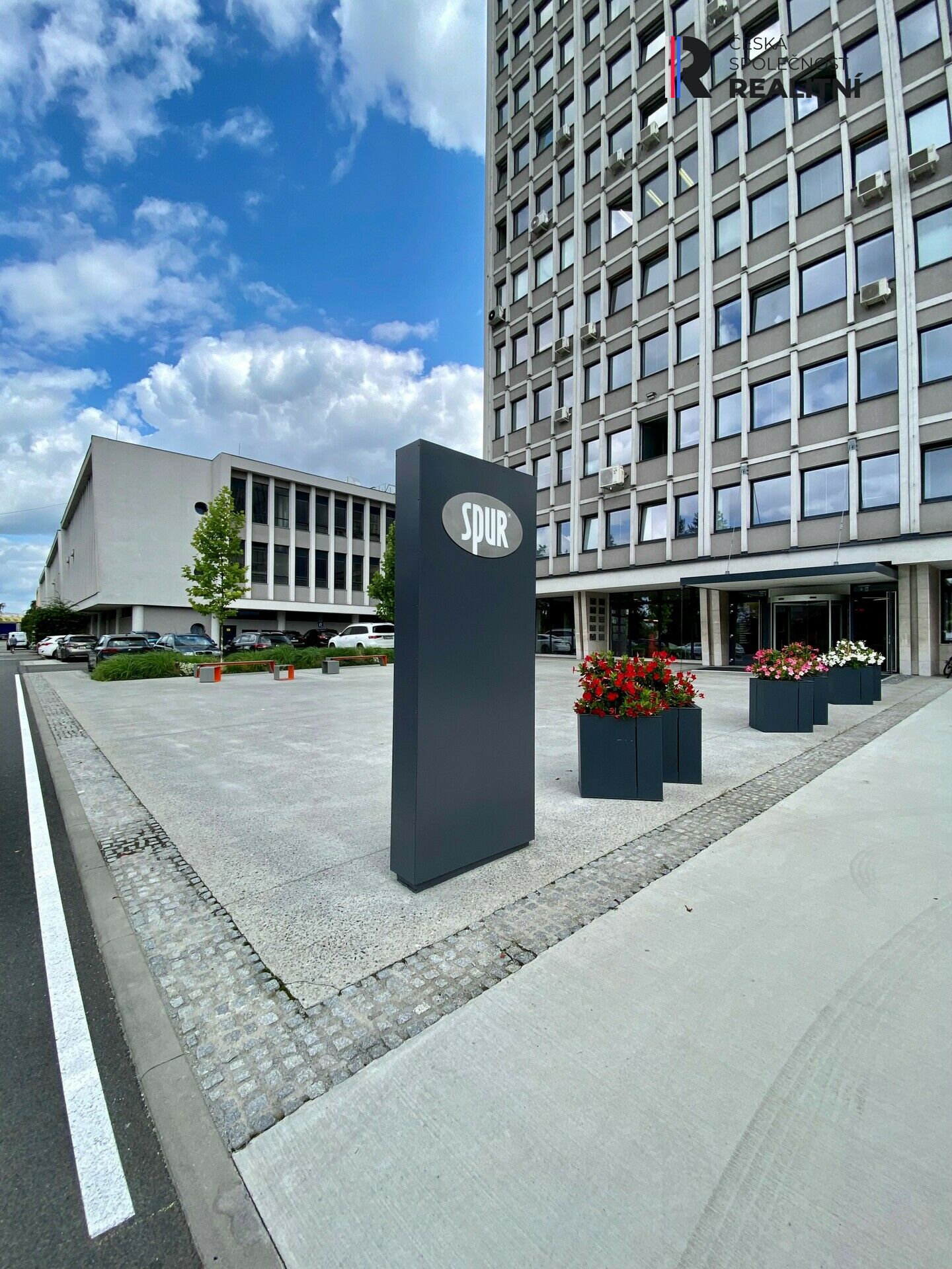 Pronájem moderních kancelářských prostor, třída Tomáše Bati, Zlín - Louky.